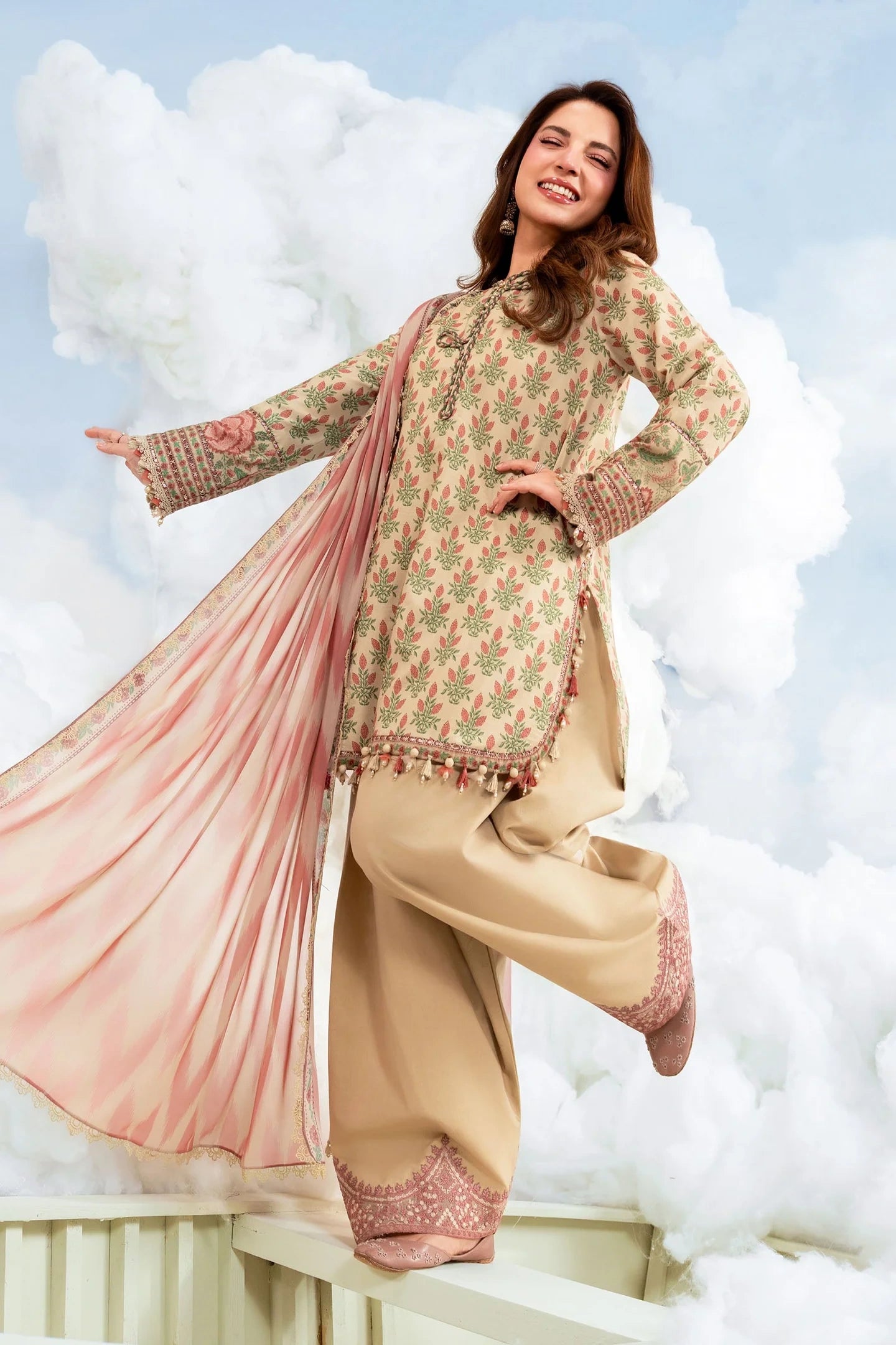 MariaB MBasics-Embroidered Lawn 3 Piece Unstitched Suit with Chiffon Dupatta (D12A)