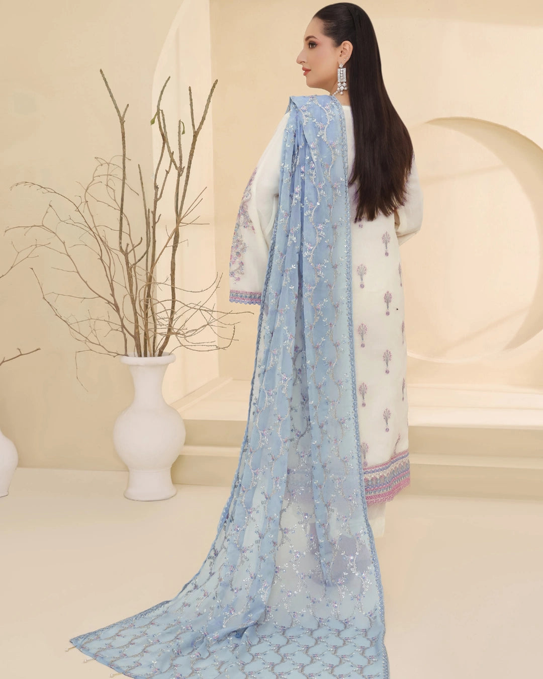 Tawakkal Embroidered Bamber Chiffon Suit With La Bella Viscose Jacquard Trouser D-004