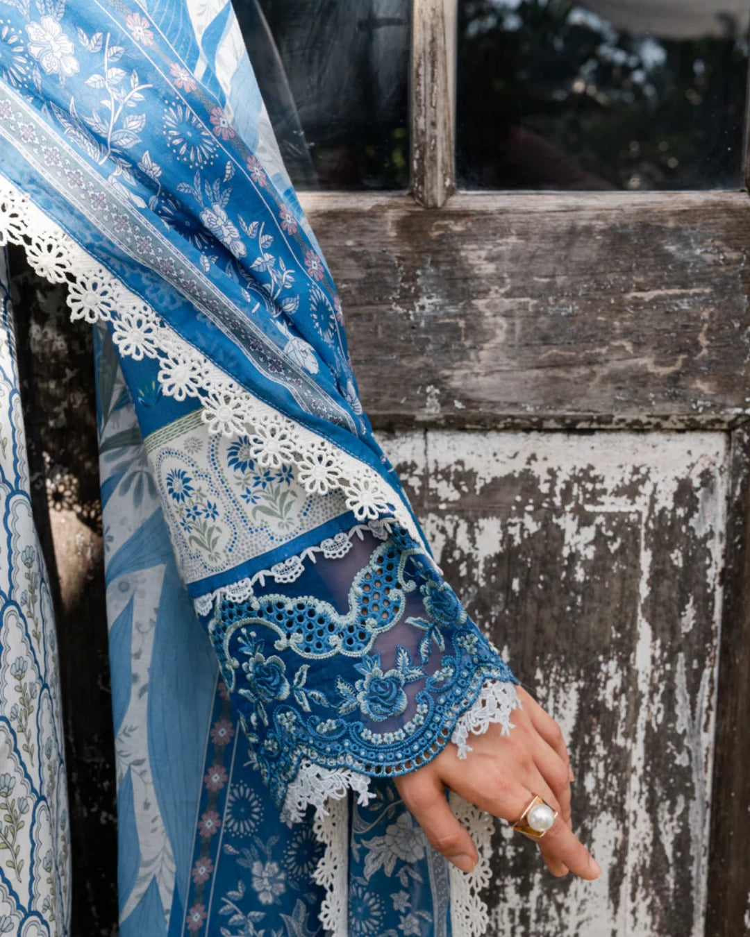 Aabyaan Shezlin Chikankari Lawn 2026 – Embroidered 3 Piece Suit (Unstitched) AZ-05