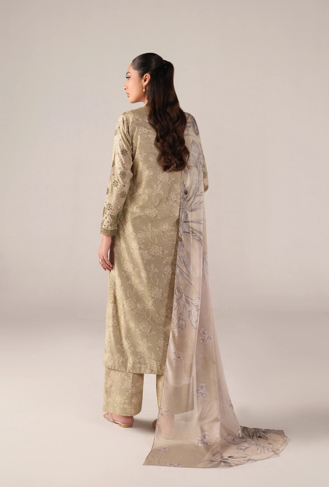 IZNIK Luxury Lawn Collection – SS-02 | Pistachio Green 3-Piece Set