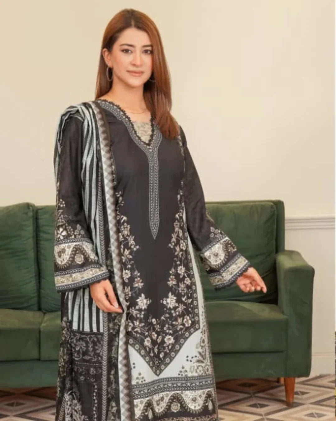 Hayat Luxury Printed 3 Piece Stitched Suit