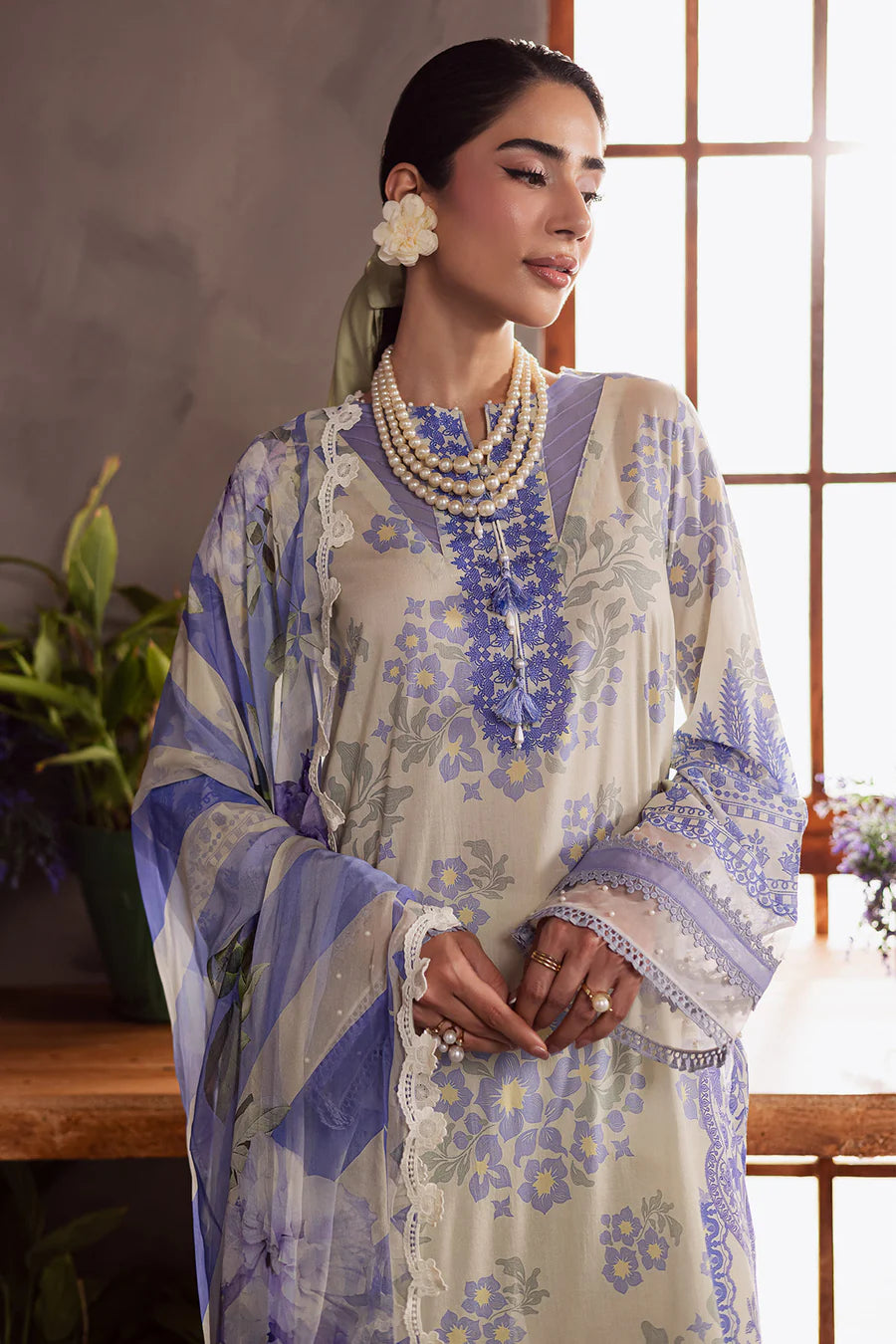 Signature Prints By Nurèh – Printed Lawn 3 Piece Unstitched Suit with Chiffon Dupatta (SP-159)