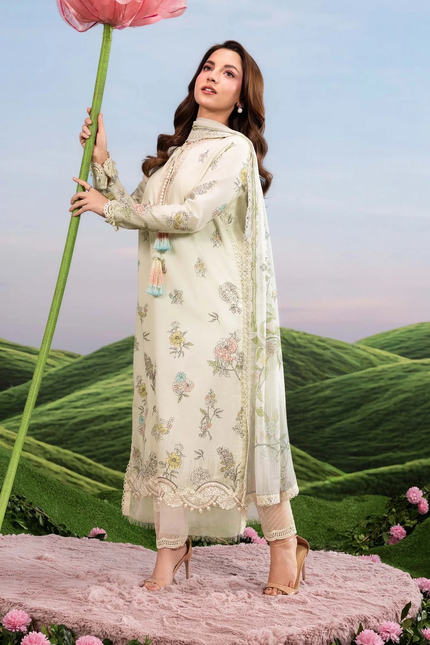 MariaB MBasics-Embroidered Lawn 3 Piece Unstitched Suit with Chiffon Dupatta (D2A)