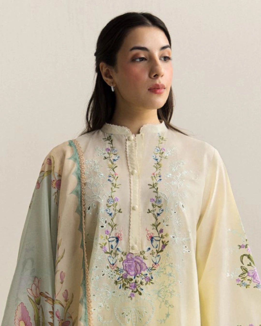 Coco By Zara Shahjahan Embroidered Lawn 3-Piece Unstitched Suit (Kian-8A)