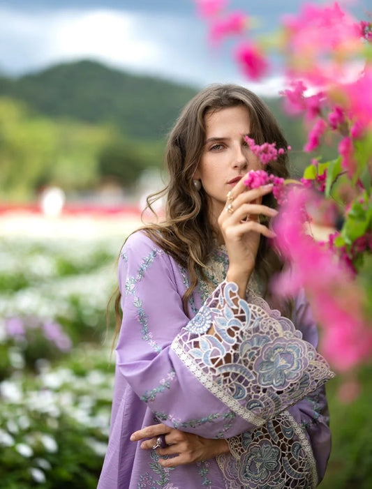 Dewdrop Dance – Chikan Embroidered Lawn with Silk Dupatta