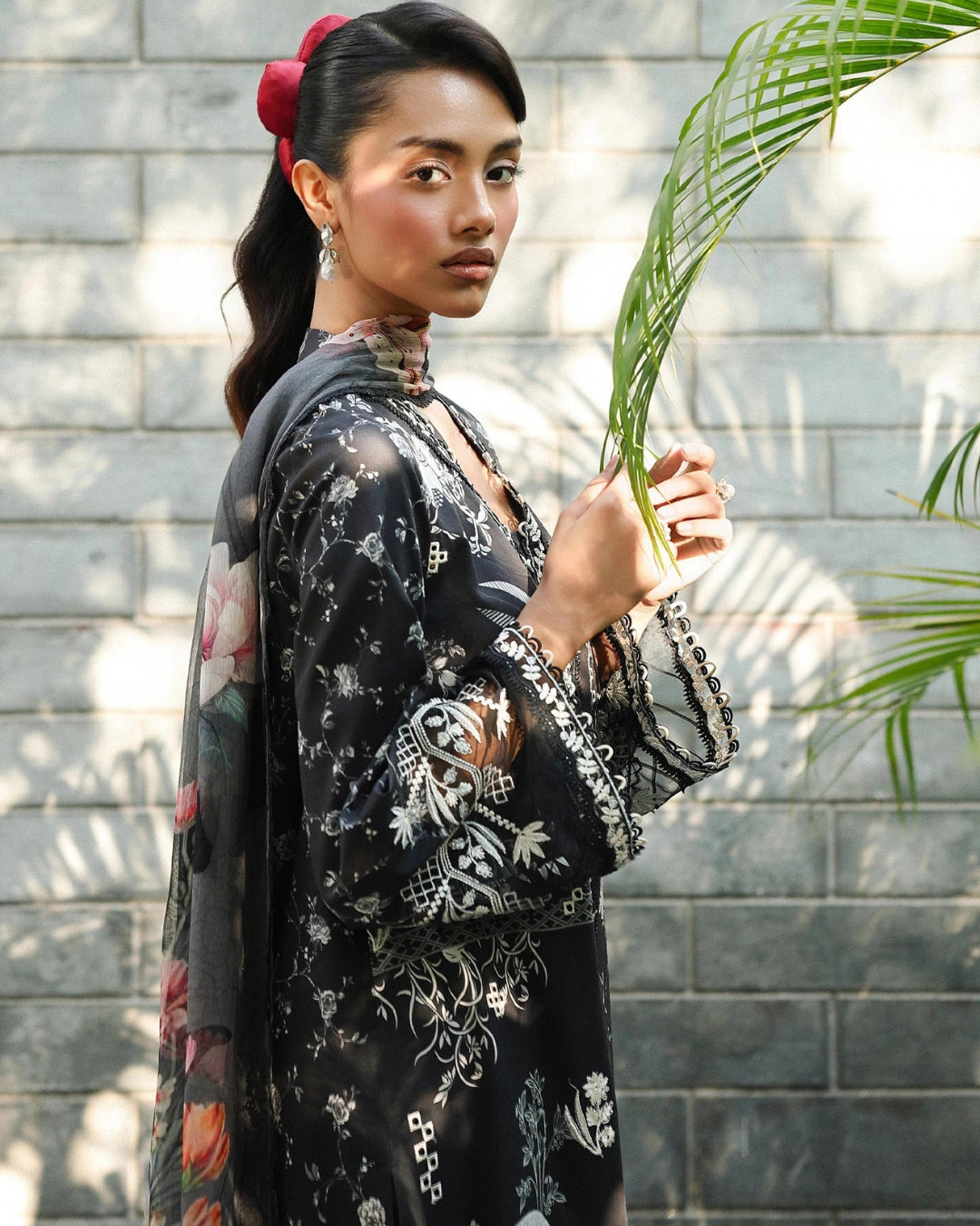 Qalamkar Qprints | Digital Printed Lawn Chikankari Embroidered Suit | EAVAN