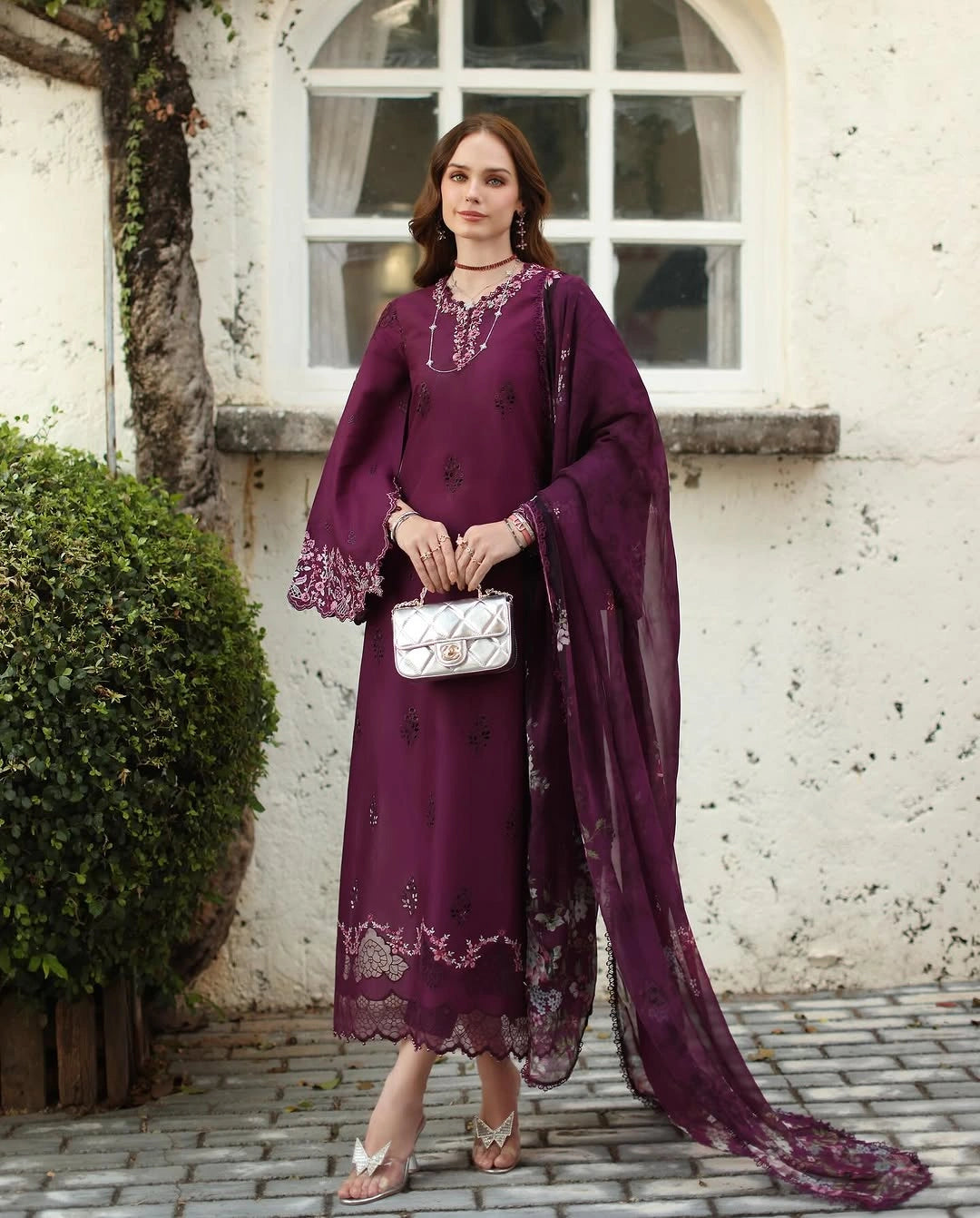 Noor Luxe Chikankari 3-Piece Unstitched Lawn Embroidered Suit (D1 - A)