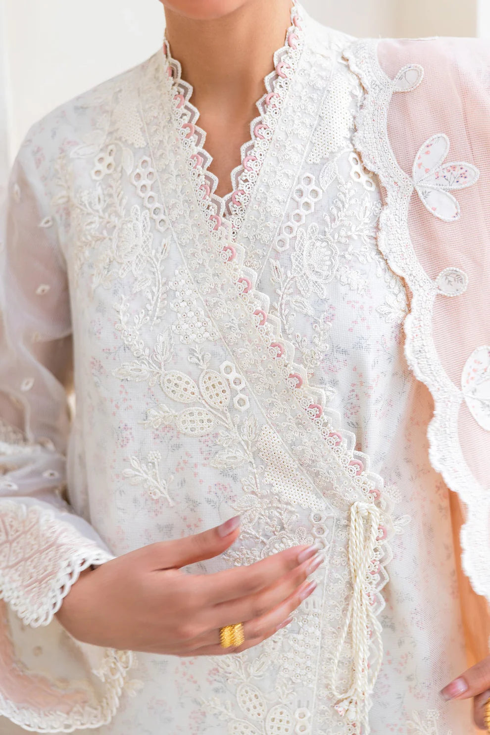 Qalamkar Casual Pret 26 – Jacquard 3 Piece Stitched Suit PA-05 (VEIL)