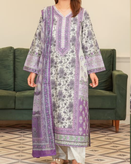 Hayat Luxury Printed 3 Piece Stitched Suit