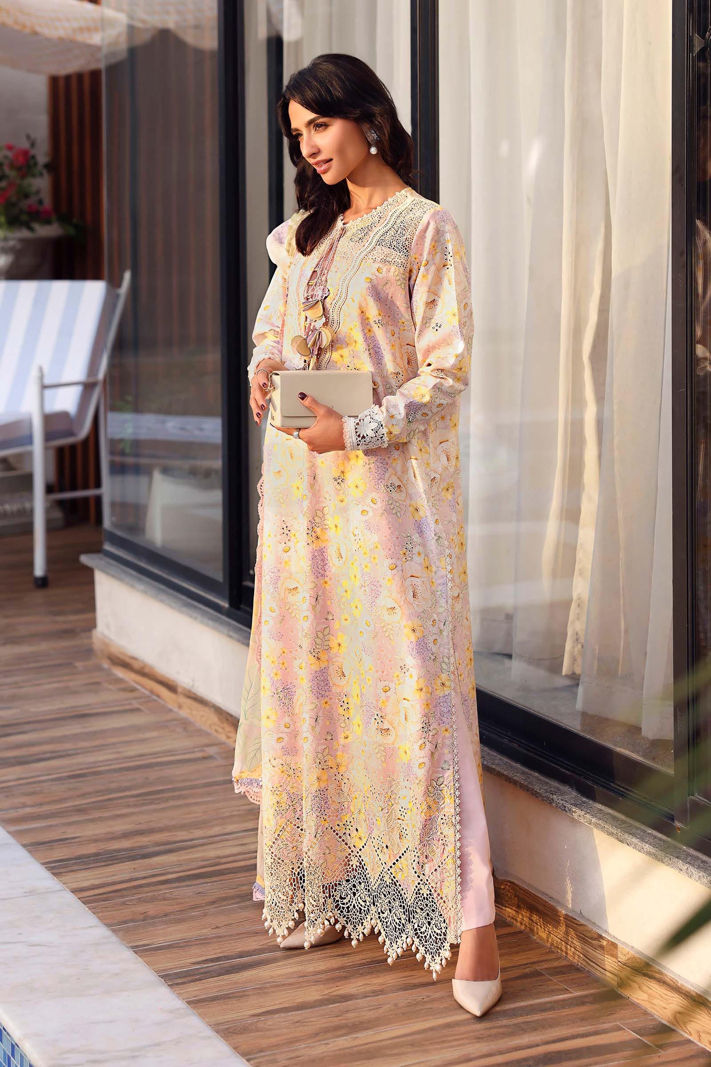 Maria.B M.PRINTS Embroidered Lawn 3 Piece Unstitched Suit – Lilac (7B)
