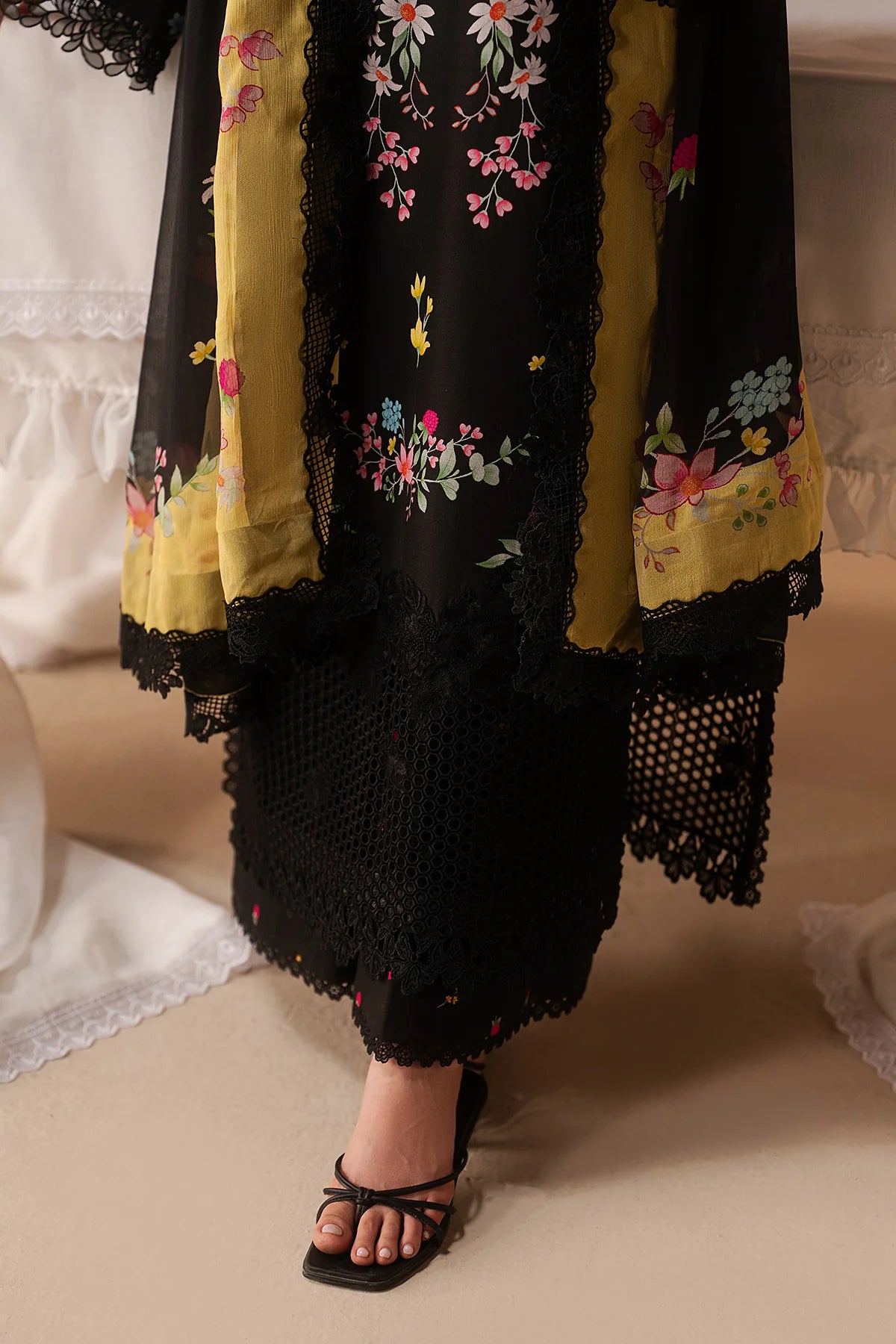 Afrozeh Haze A-Prints Printed Lawn Stitched 3 Piece Suit (Evania Rust)