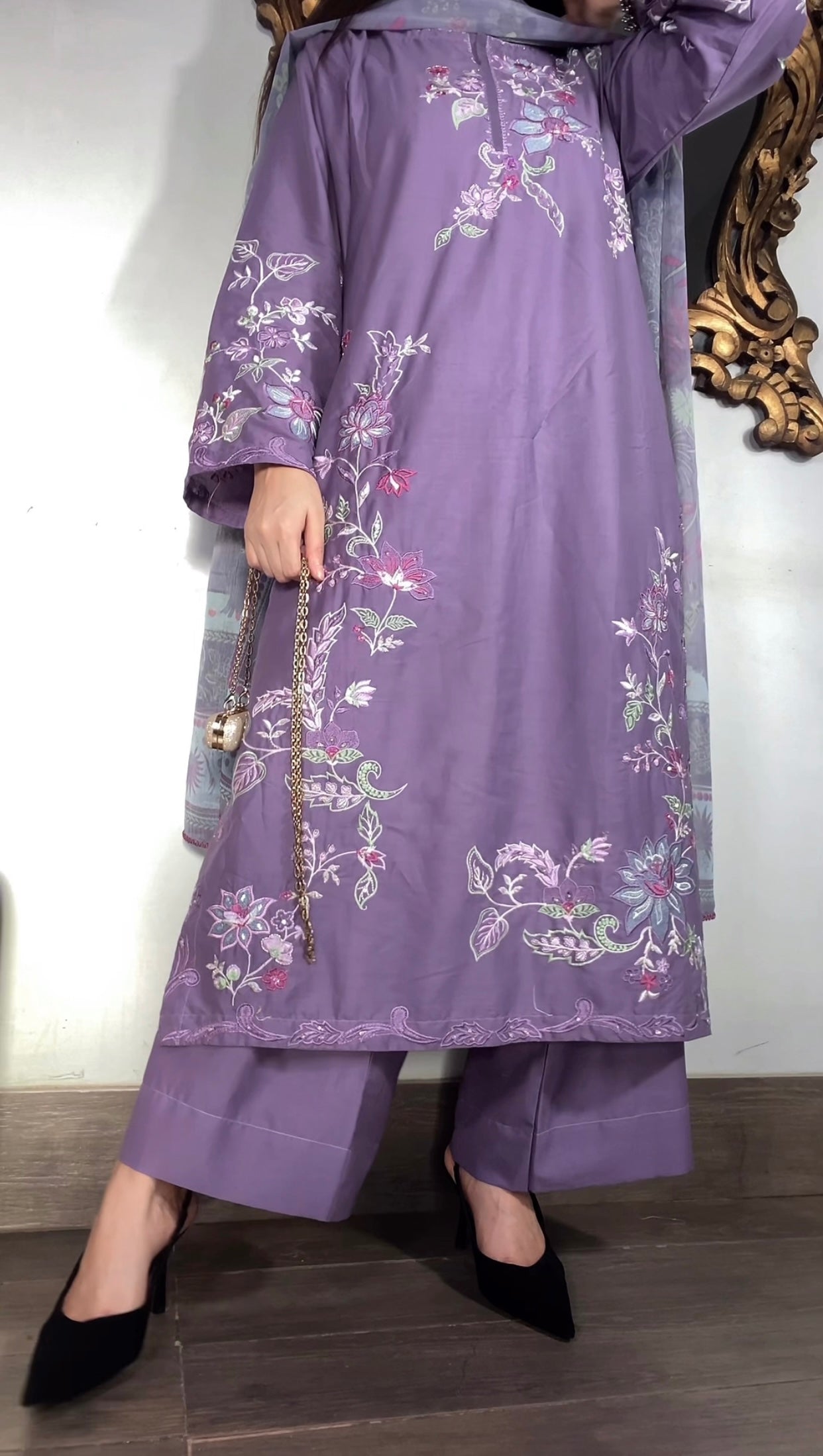 Amna Khurram – 3 Piece Lawn Embroidered Suit with Chiffon Dupatta