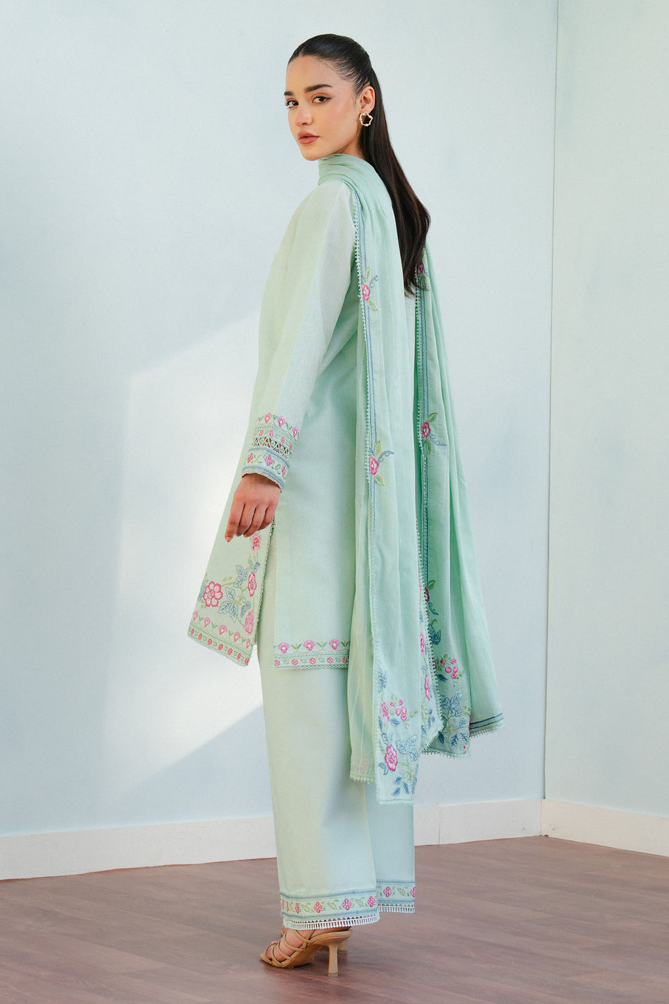 Coco by Zara shahjahan INDI-9A Lawn 25'