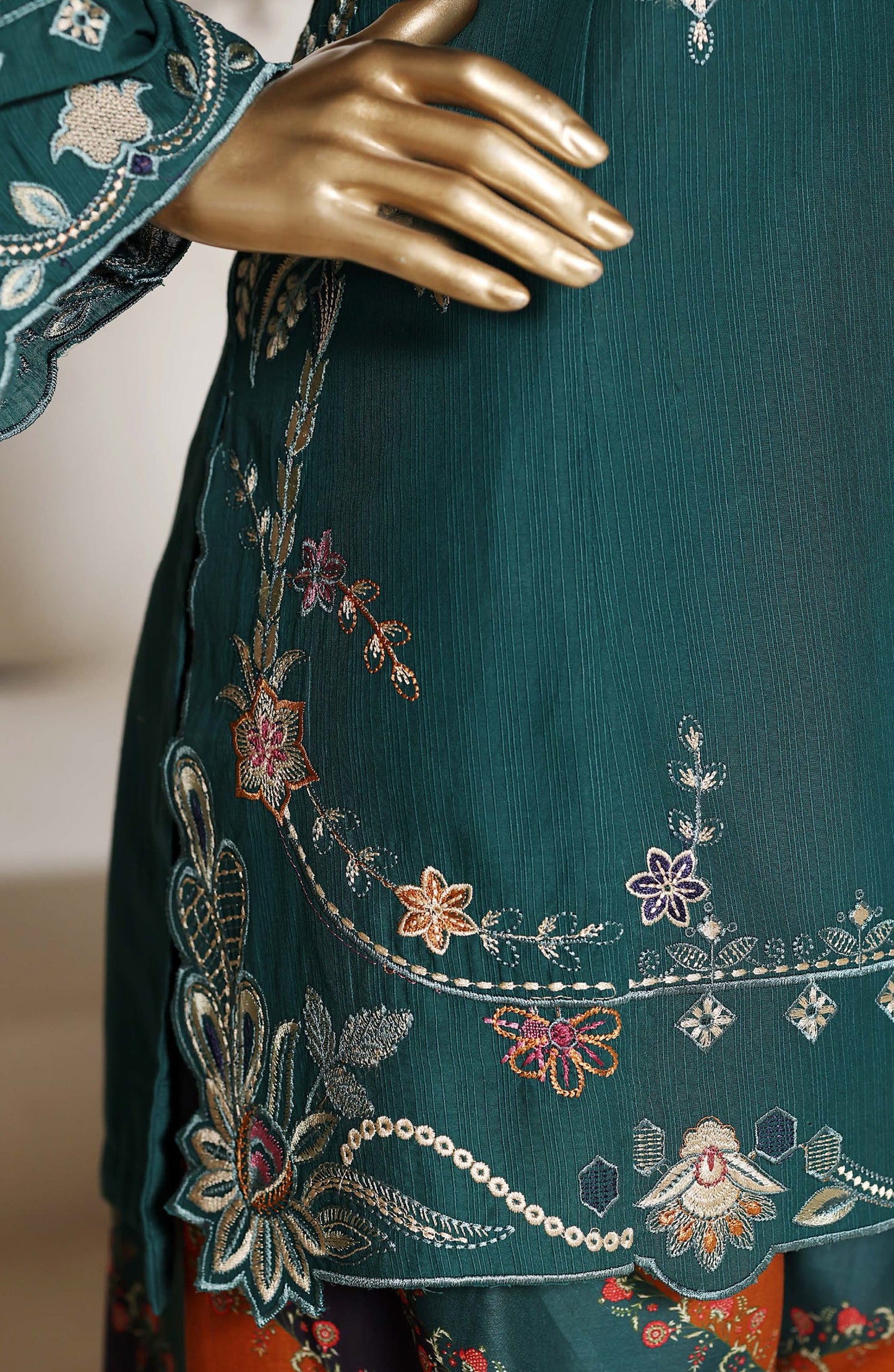 Sadabahar Eclair Embroidered Lawn Stitched 3 Piece Suit