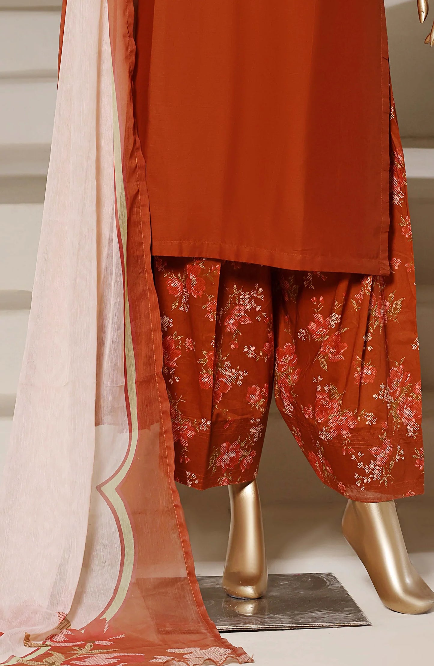Sadabahar Eclair Embroidered Lawn Stitched 3 Piece Suit