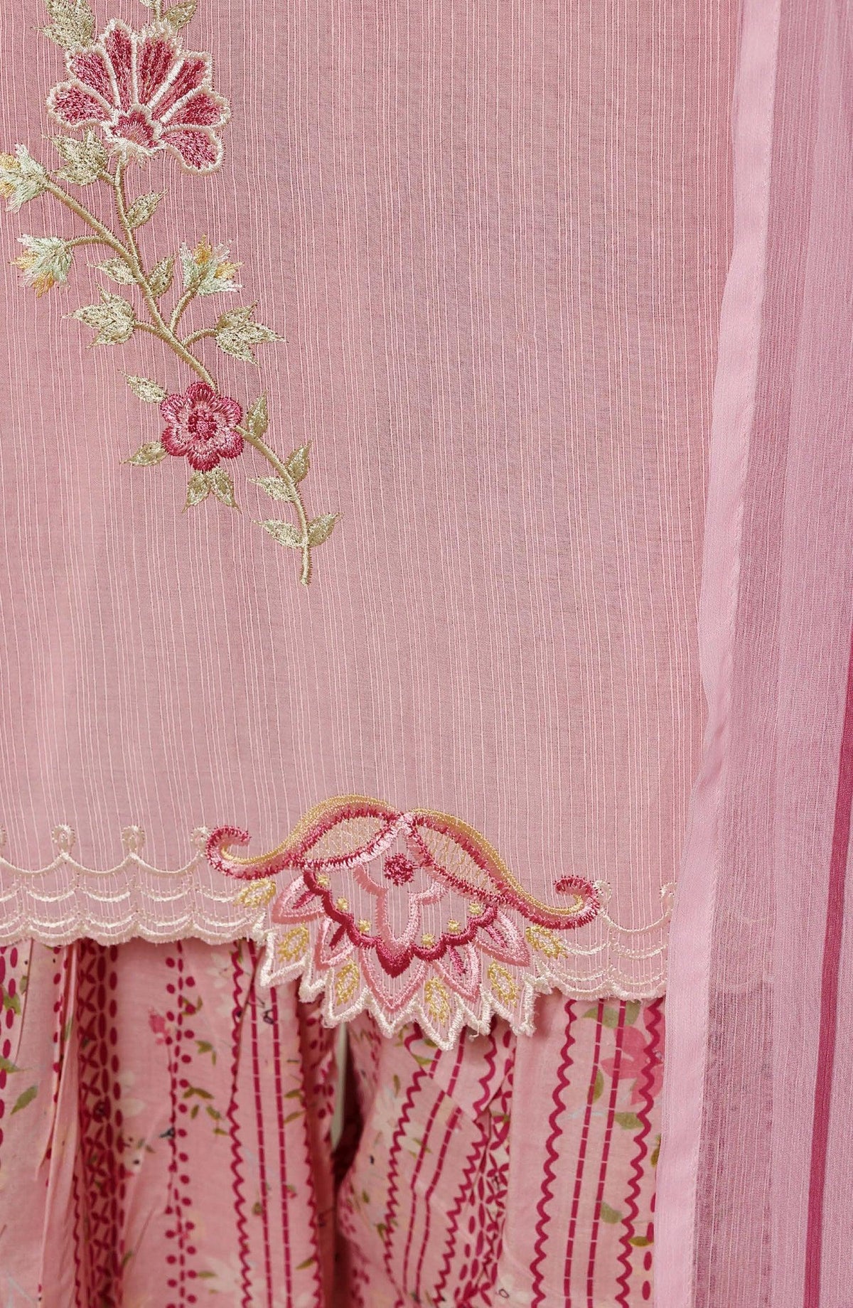 Sadabahar Eclair Embroidered Lawn Stitched 3 Piece Suit