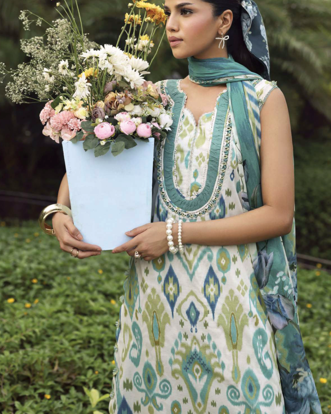 Elaf Belladore Prints Chiffon 26 Unstitched Premium 3 Piece Suit (EPA-2B)