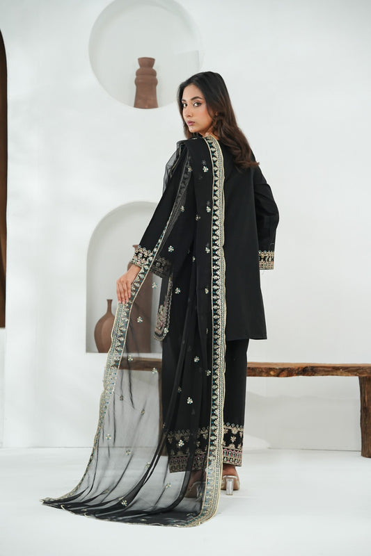 Amna Khuram – BLACK Charizma Style 3PC Cotton Lawn Stitched Suit