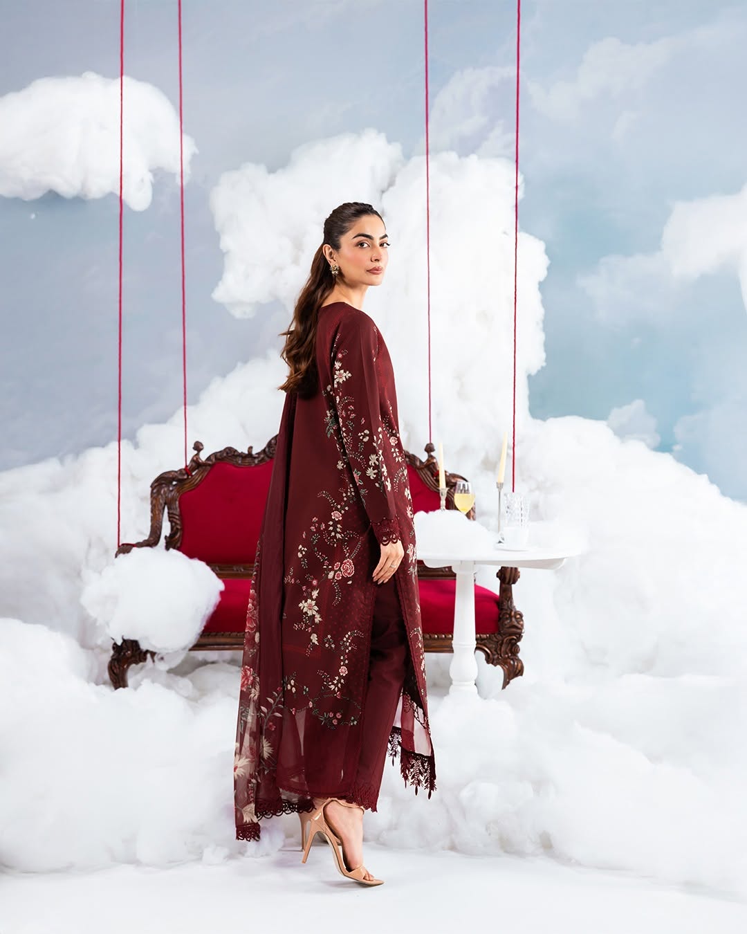 MariaB MBasics-Embroidered Lawn 3 Piece Unstitched Suit with Chiffon Dupatta (D07A)