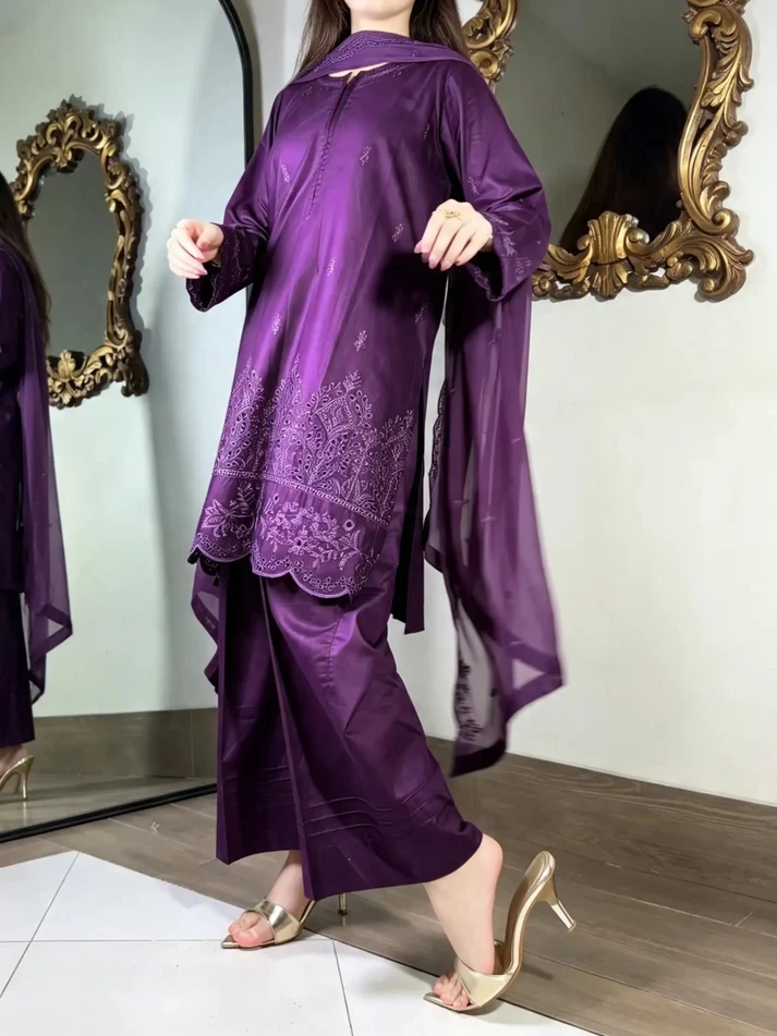 Amna Khurram Embroidered Lawn Cotton Stitched 3 Piece Suit (04)