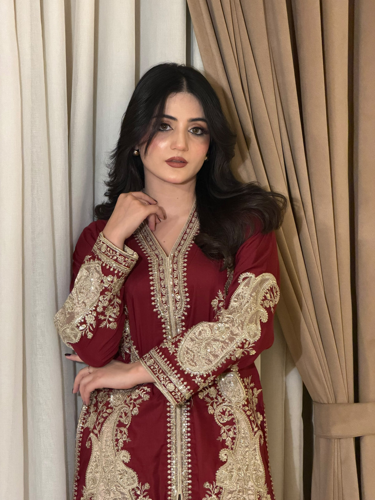 Amna khurram Viscose Co’Ord Embroidered Shirt & Balloon Pant Set (02)