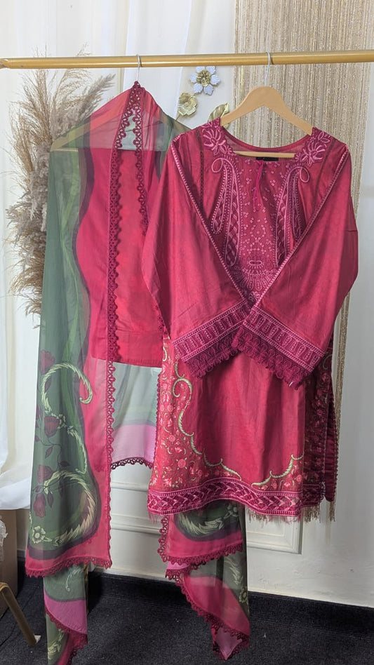 Laanem by Saira Rizwan stitched Embroidered Lawn 3 Piece Suit (NAYRA-A)