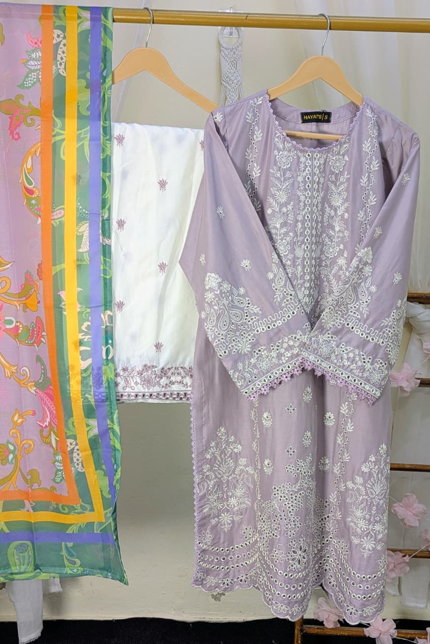 Hayat Embroidered Lawn Stitched 3 Piece Suit (07)