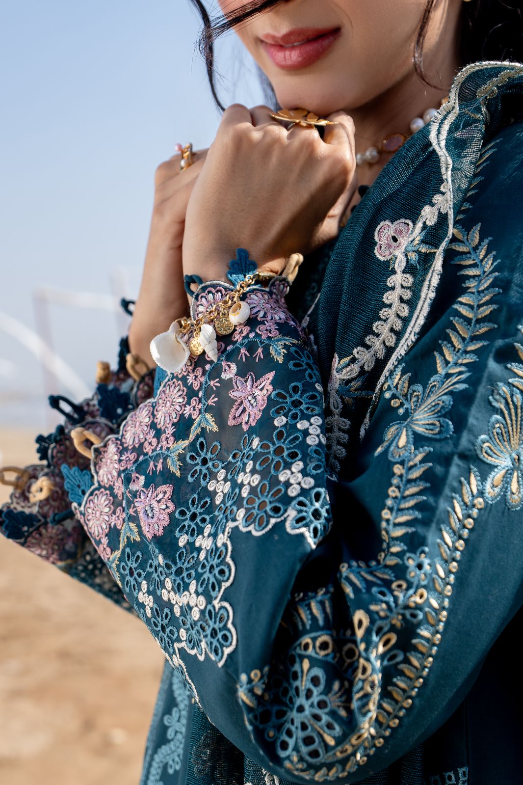Aabyaan Ishana As-06 Saagar Luxury Festive Lawn 25'