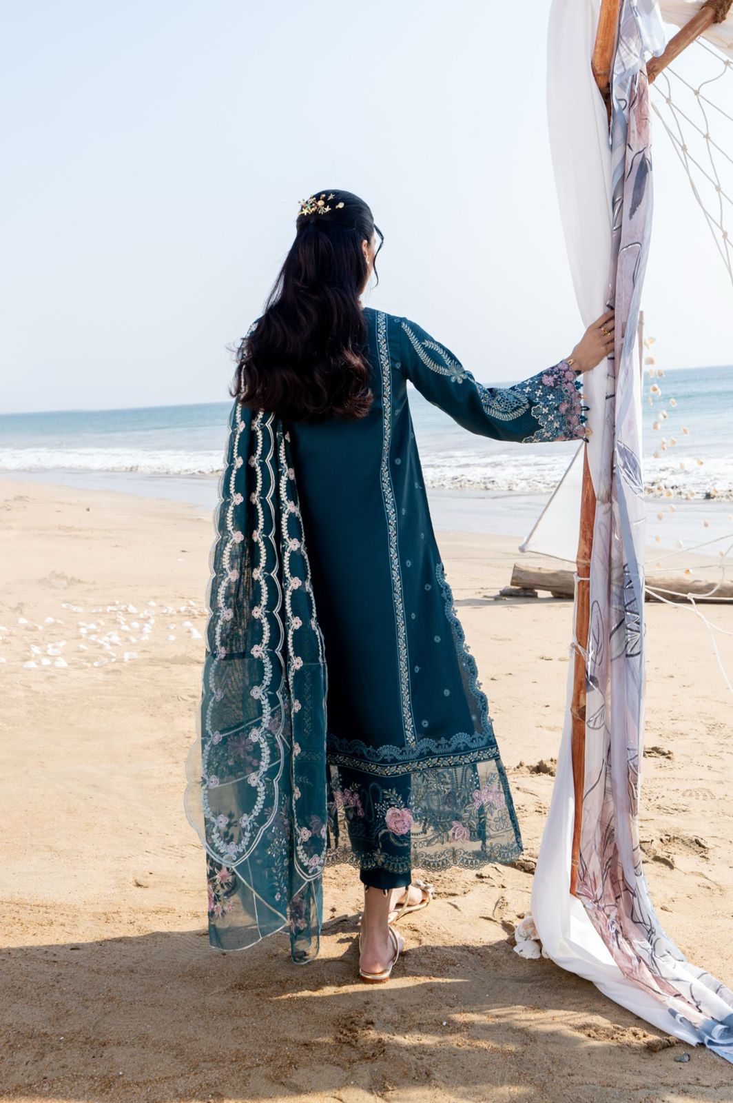 Aabyaan Ishana As-06 Saagar Luxury Festive Lawn 25'