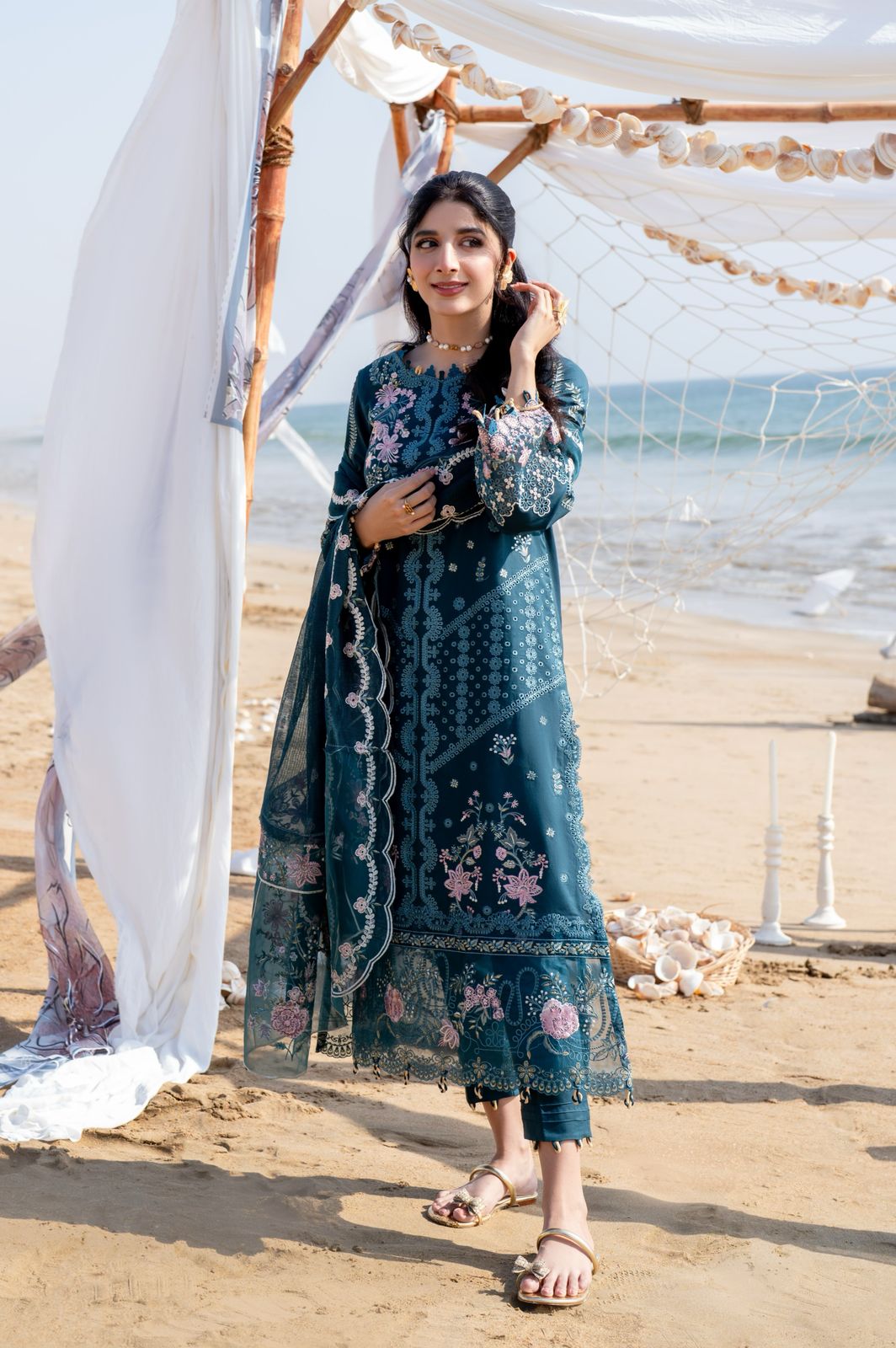 Aabyaan Ishana As-06 Saagar Luxury Festive Lawn 25'