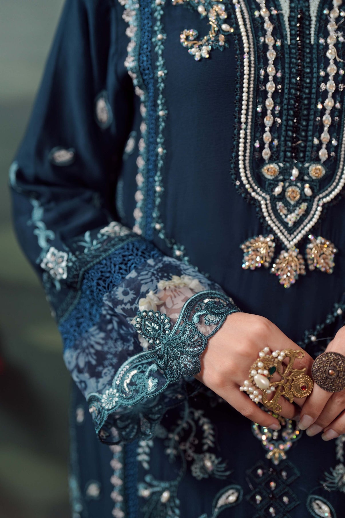Guzel Linaah – Silvaana Chiffon Luxury Wear Collection 25