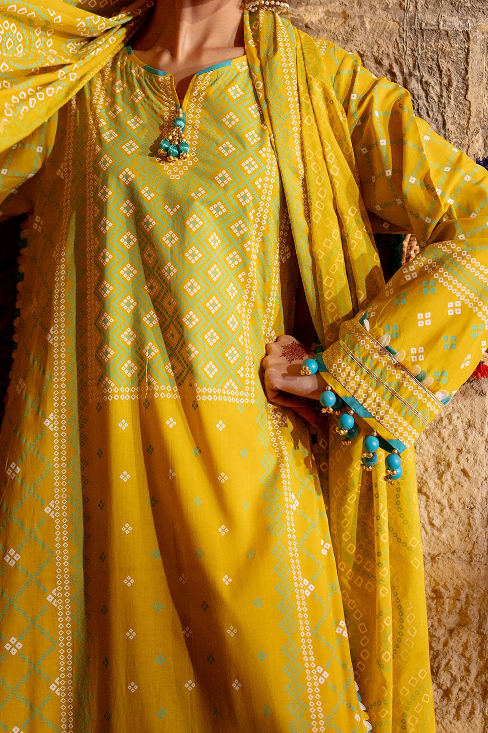 Gulahmed CL-52138 A 3 Piece Unstitched Printed Lawn Suit