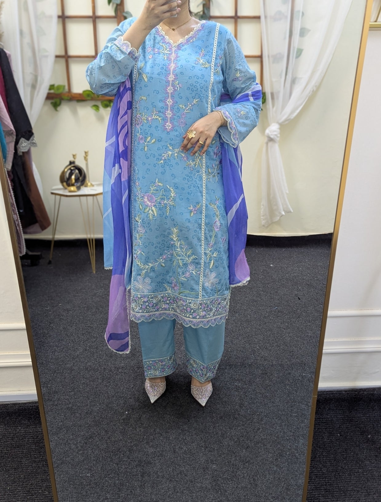 Roheenaz Minal Aashiyana Ready to wear Lawn 25'