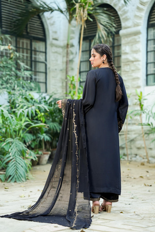 Amna Khurram D-13 Ready to wear Silk Collection