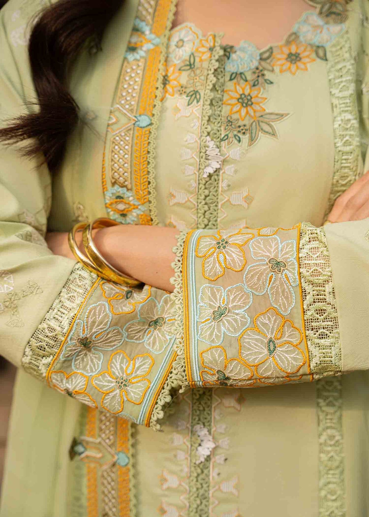 Jeem 3 PIECE EMBROIDERED FERN GREEN LAWN 25'