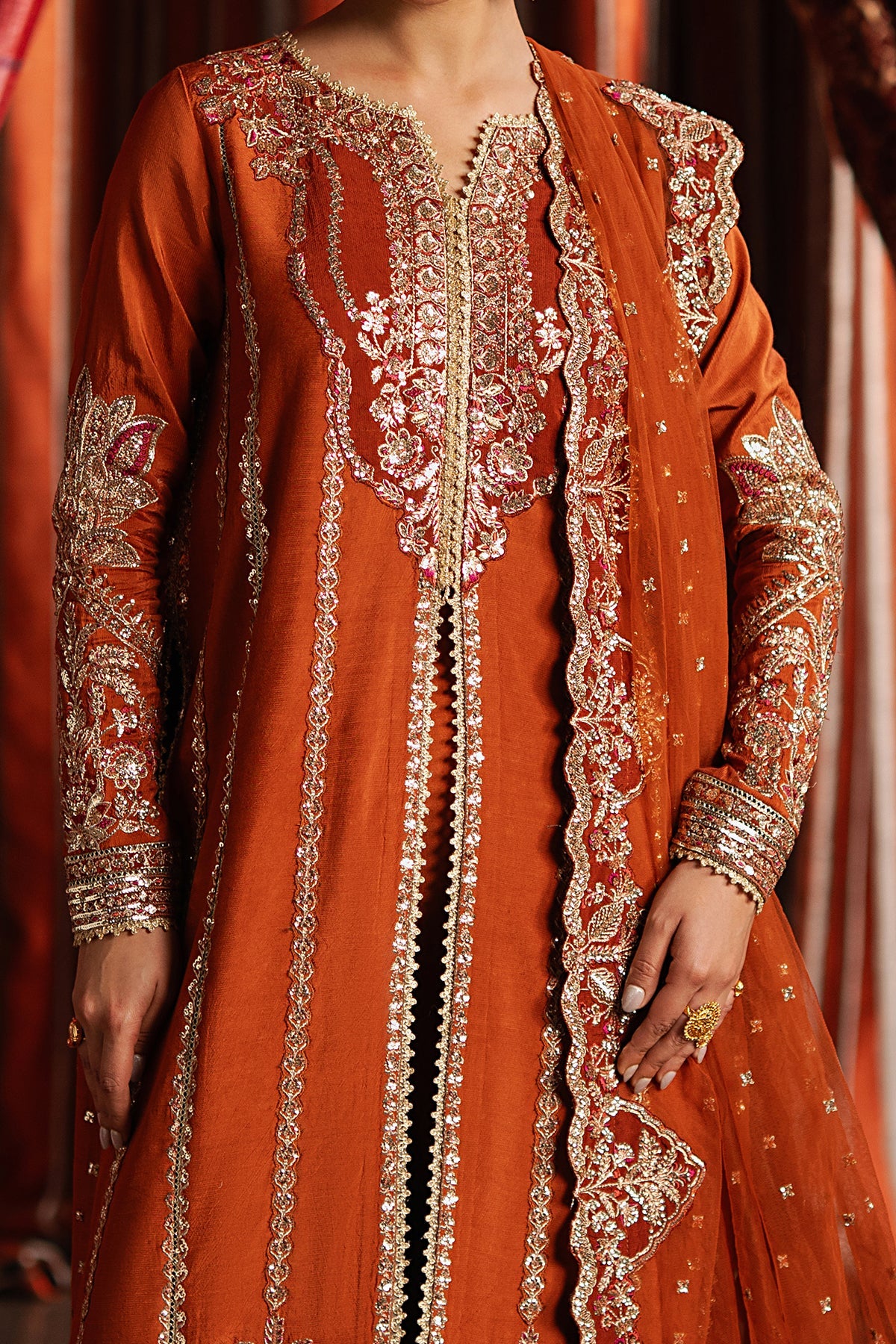 Afrozeh Aafreen Divani The Silk Edit 25
