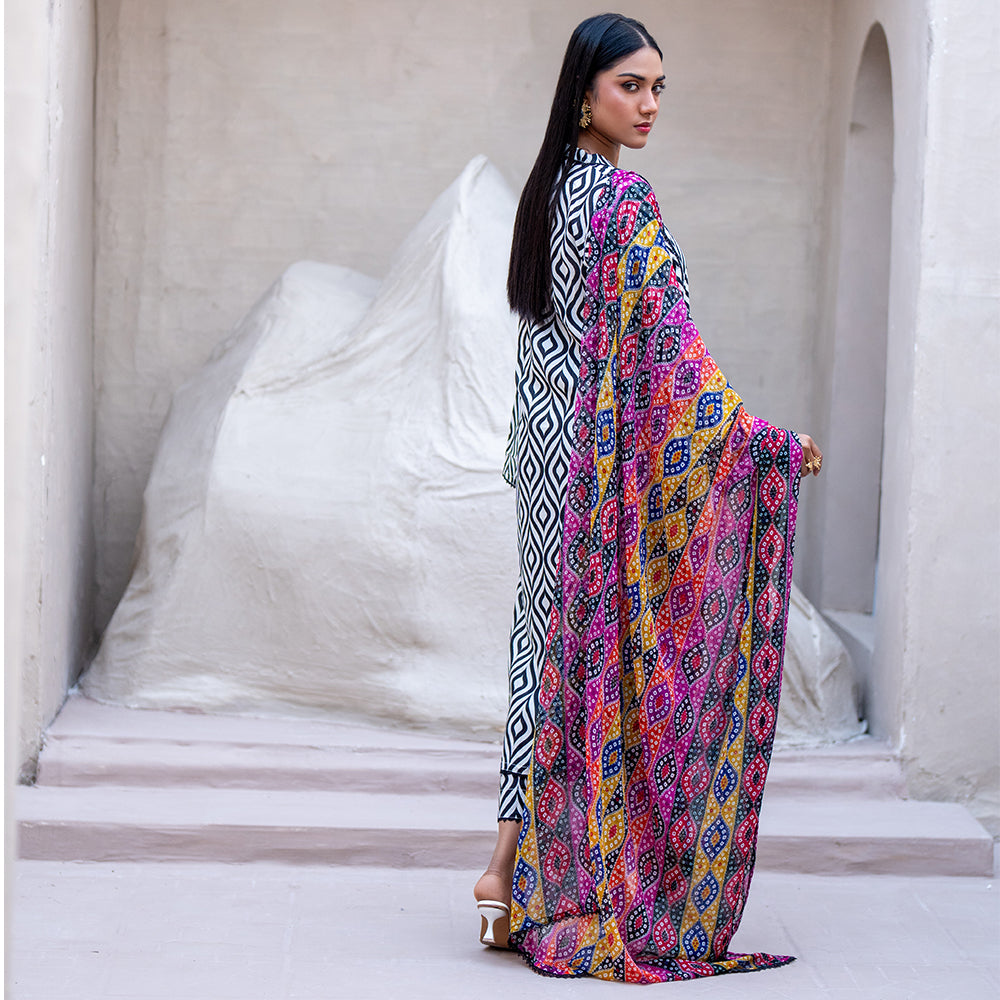 Regalia Identic IDSBDV1-4 Separates Lawn