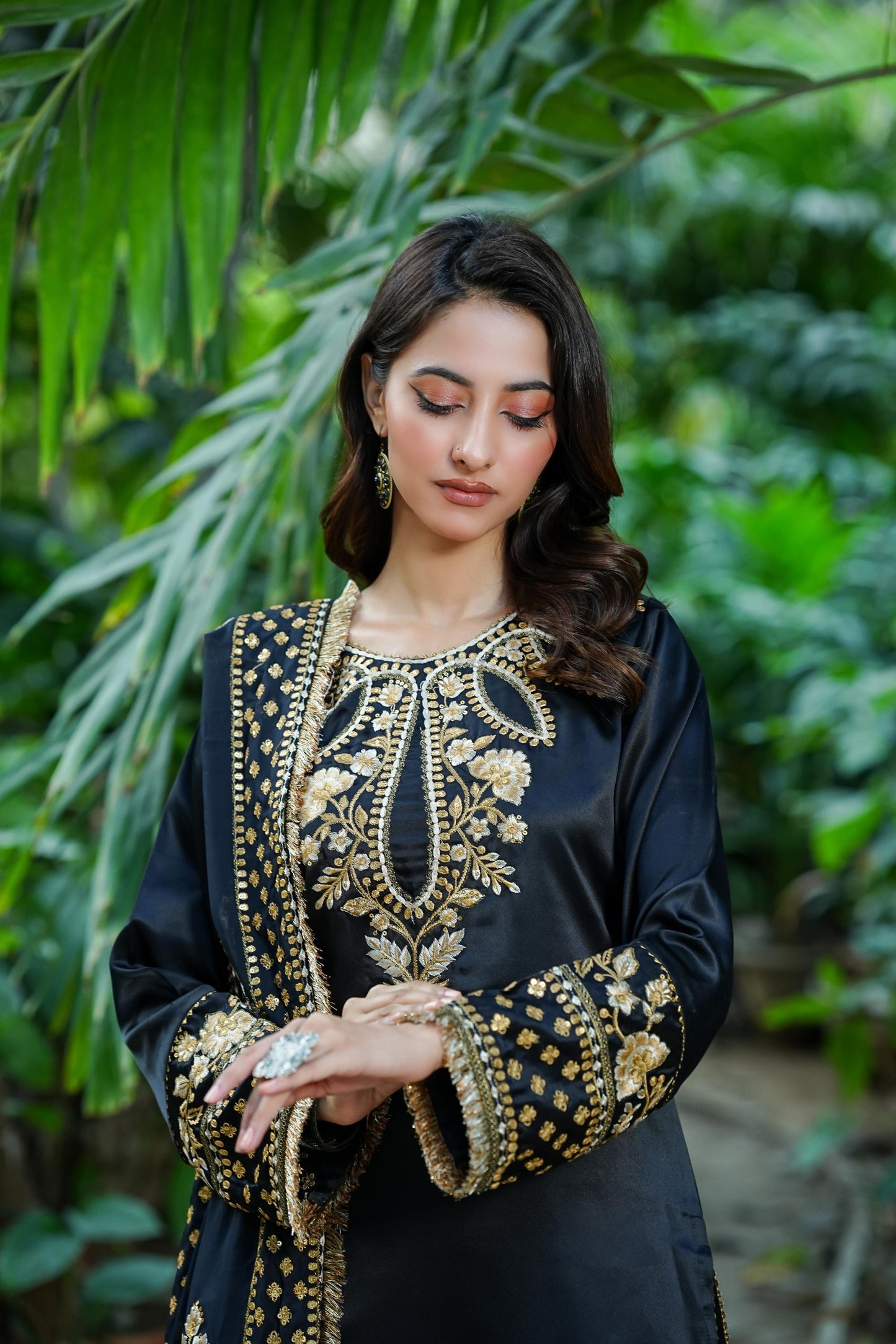 Amna Khurram D-05 Ready to wear Silk Collection