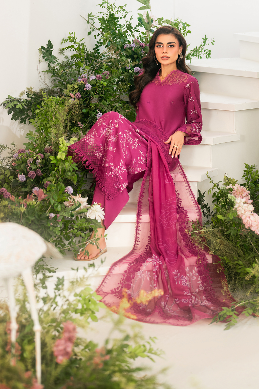 Iznik IFE-07 Embroidered Festive Lawn Edition 25'