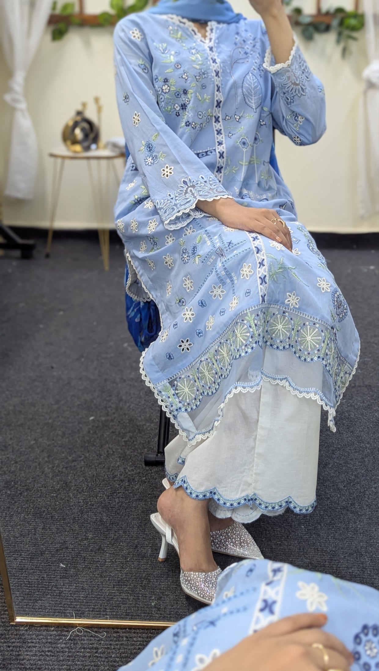 Roheenaz Mahnoor Aashiyana Ready to wear Lawn 25'