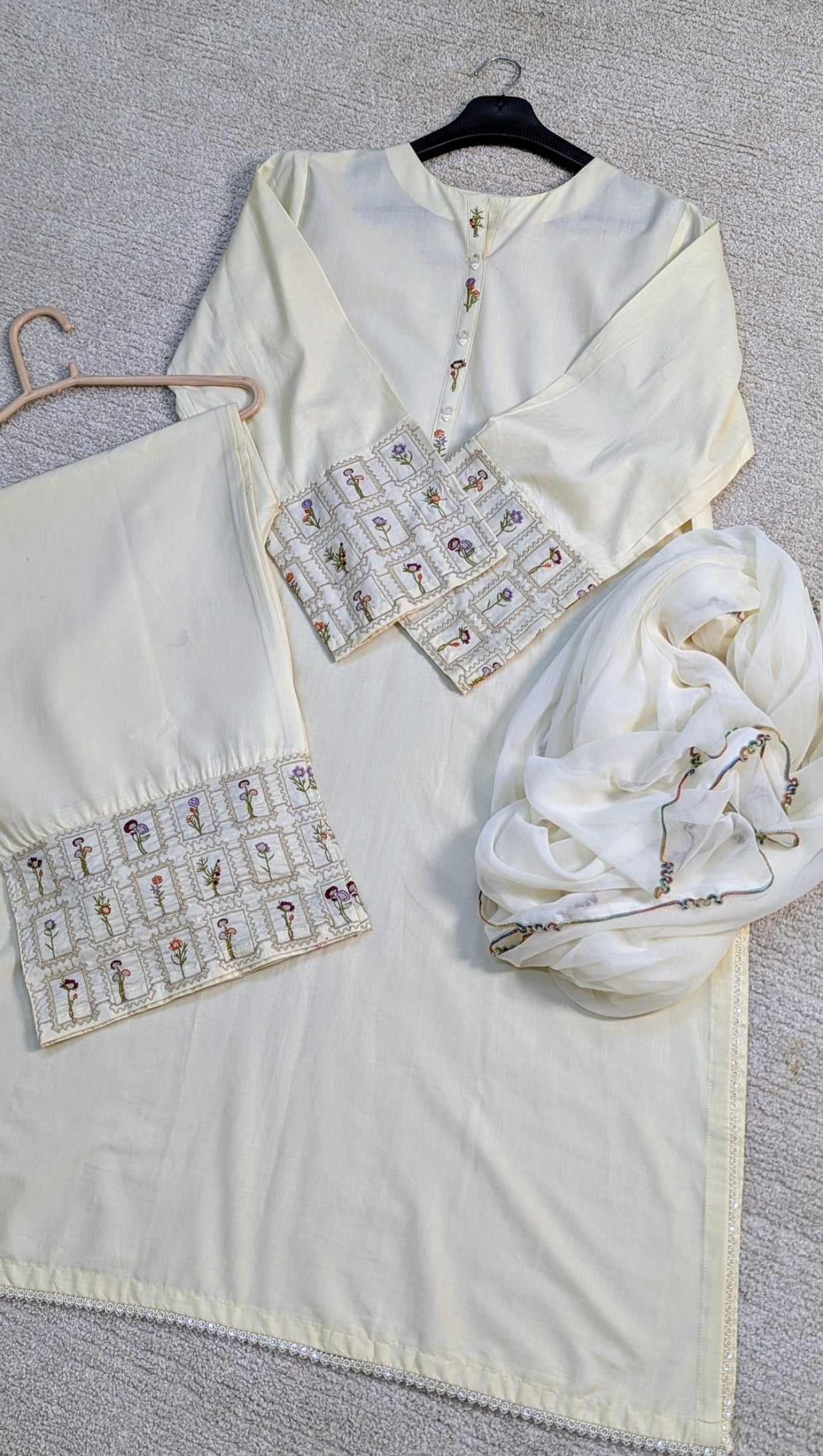 Amna Khurram Zimal-Aug10 OFF-WHITE Ready to wear