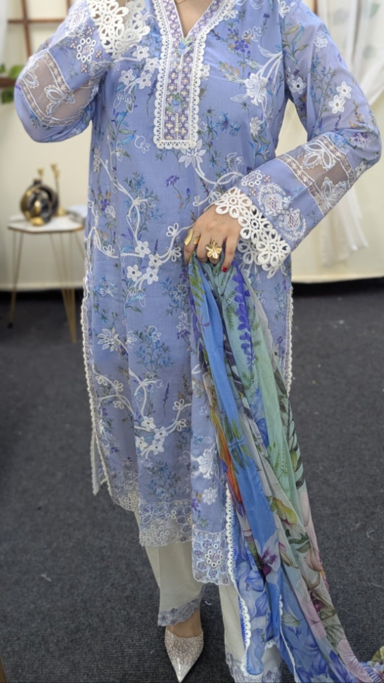 Roheenaz Areesha Aashiyana Ready to wear Lawn 25'