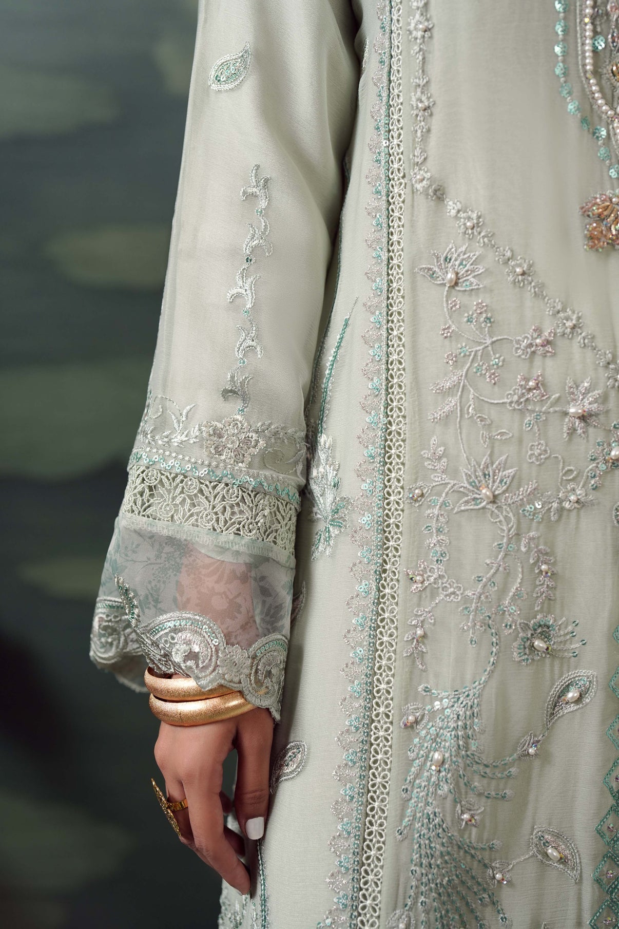 Guzel Alva – Silvaana Chiffon Luxury Wear Collection 25