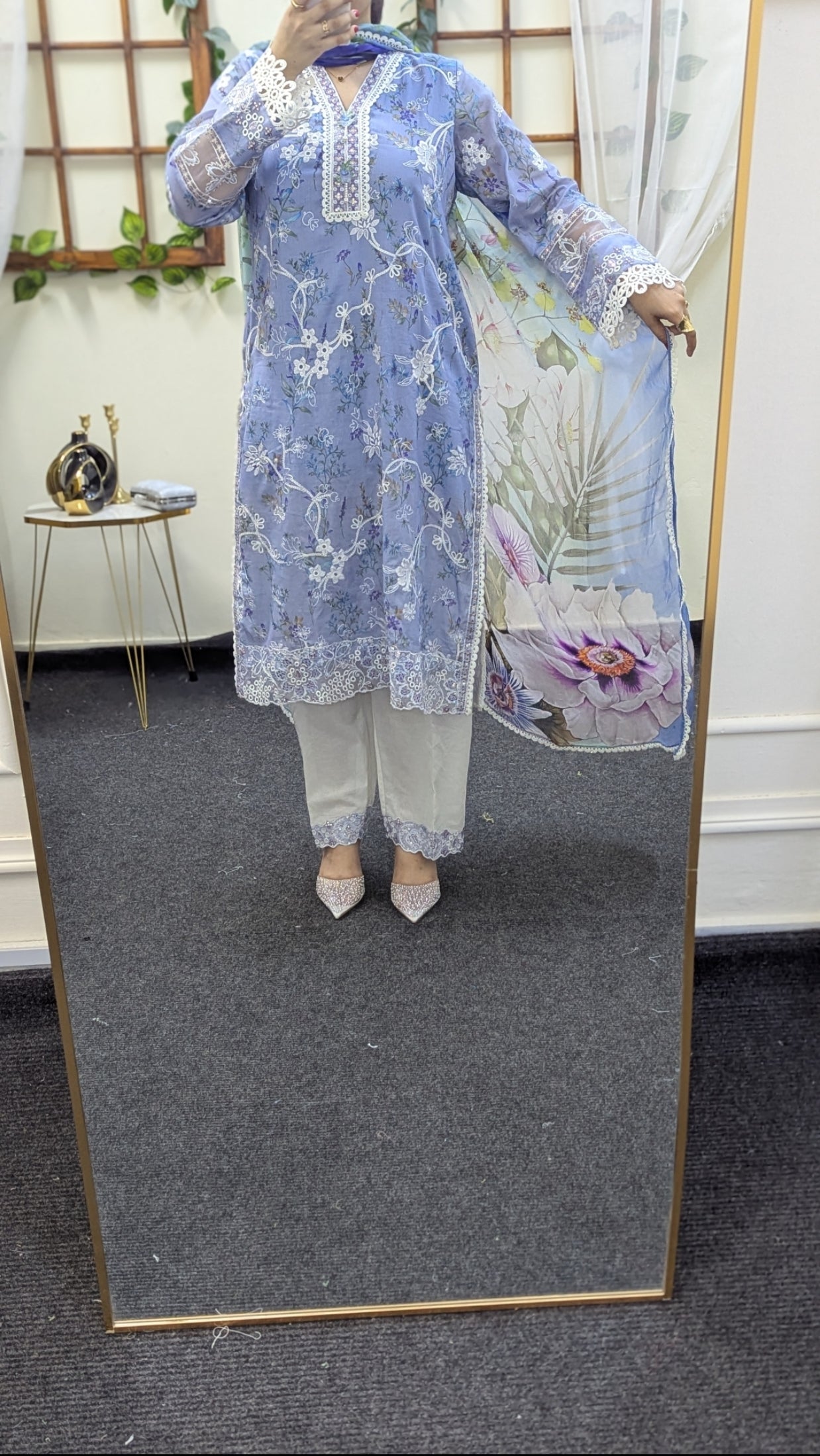 Roheenaz Areesha Aashiyana Ready to wear Lawn 25'