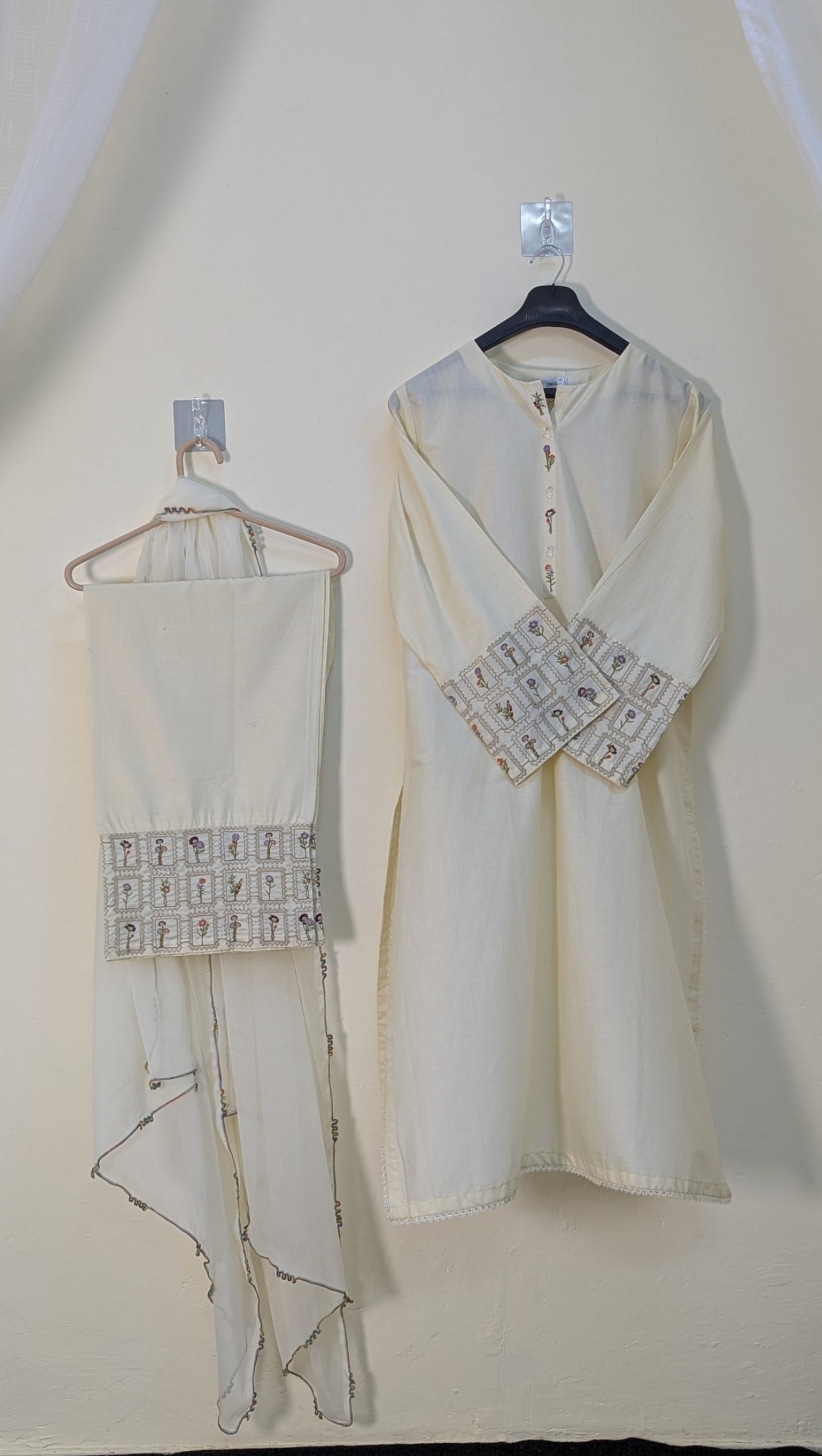 Amna Khurram Zimal-Aug10 OFF-WHITE Ready to wear
