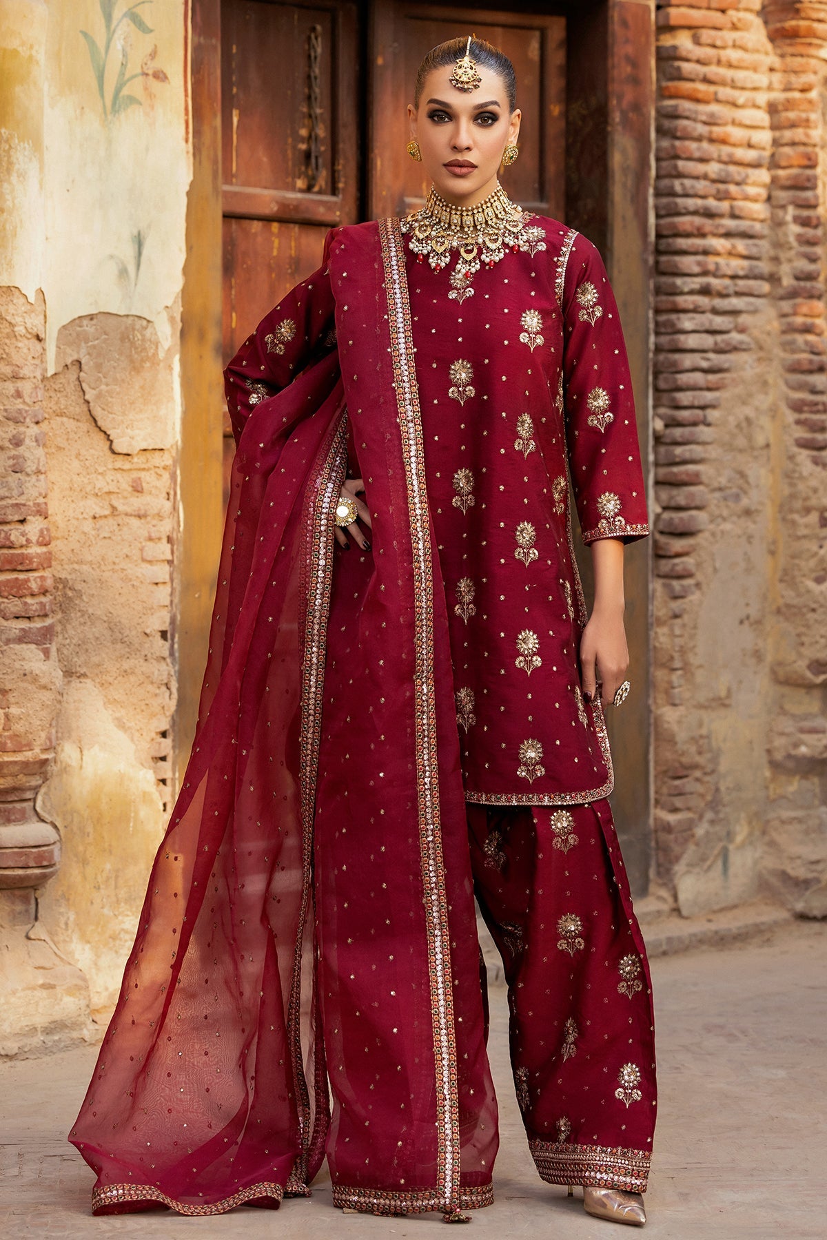 Charizma CMA-5-093 3-PC Embroidered Raw-Silk Suit