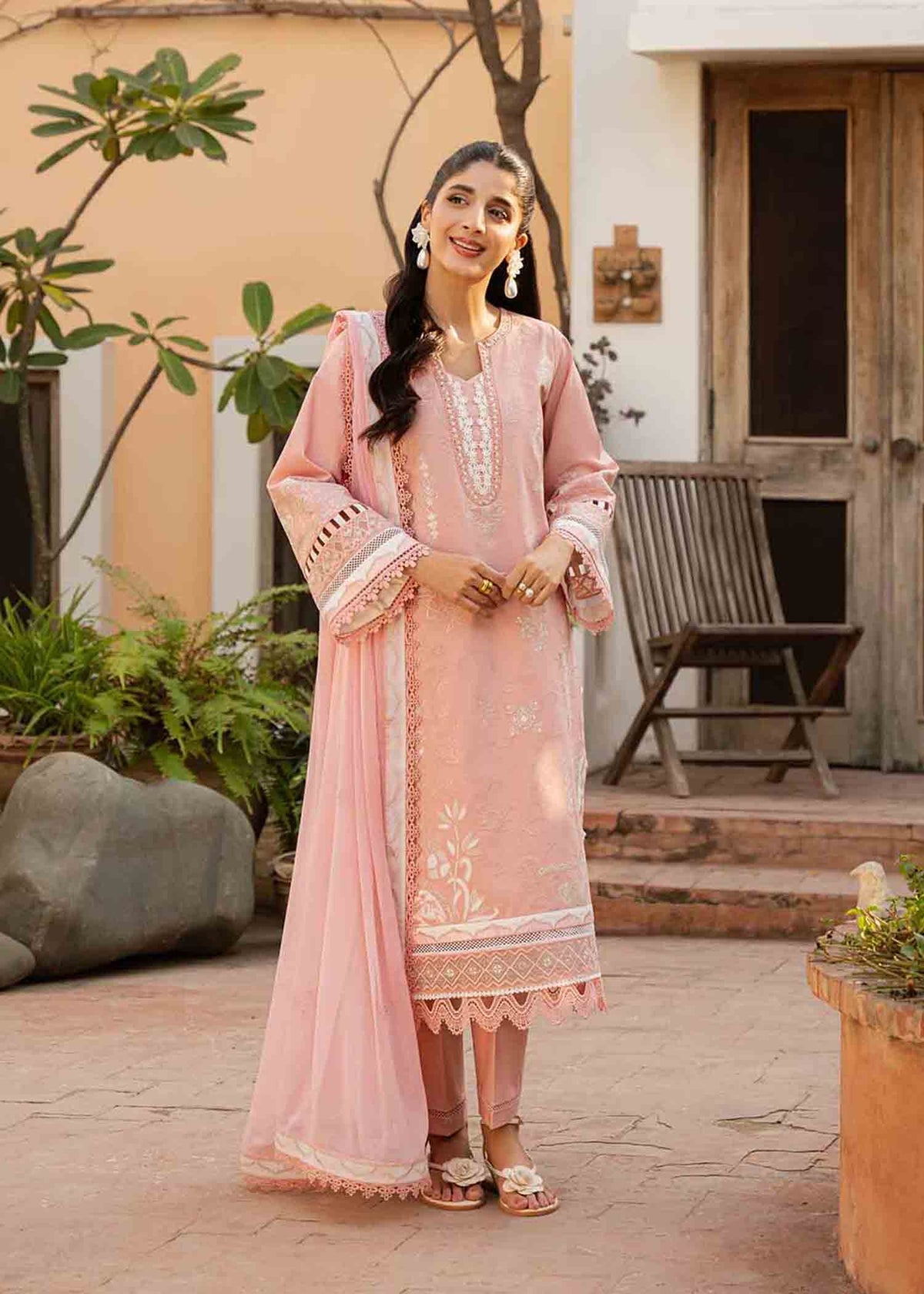 Jeem 3 PIECE EMBROIDERED PINK OPAL LAWN 25'