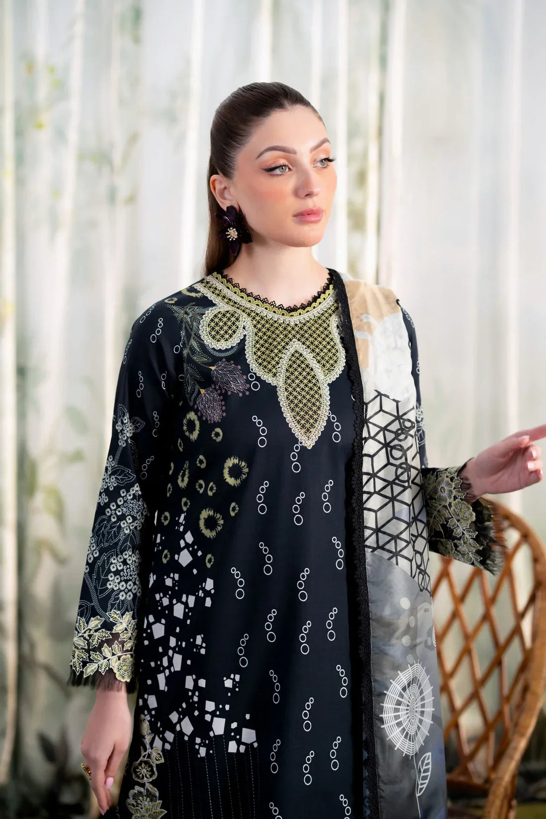 Aabyaan NAZAN (AR-10) Shezlin chikankari ramdan edit '25