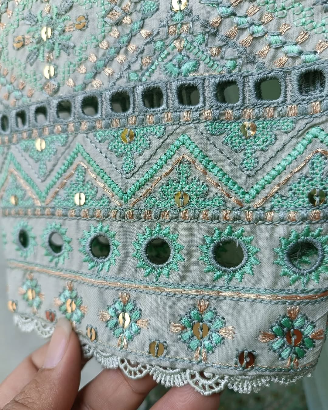 Amna Khurram D-3 Onaiza Eid Collection