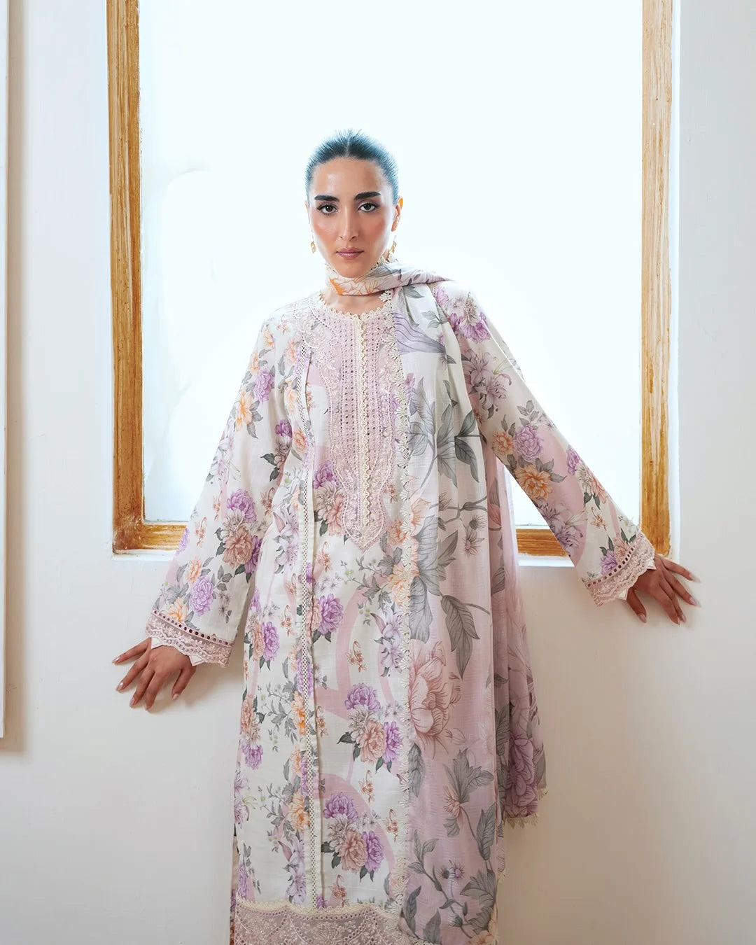Sariya – Embroidered Dobby Lawn 3-Piece Suit (stitch)